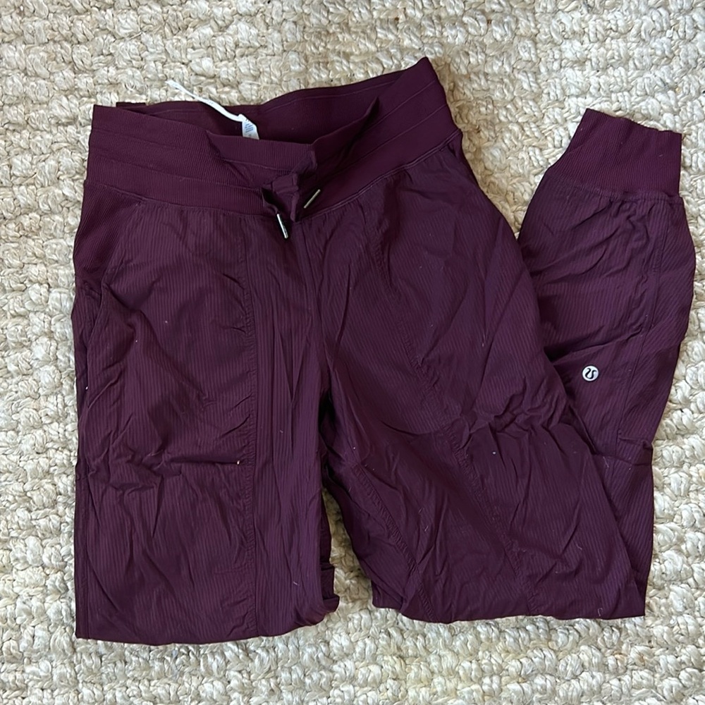 Lululemon dance studio jogger